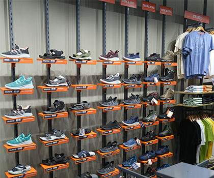 Wildcraft India Wildcraft Showroom In Cp Wildcraft Showroom Nearby